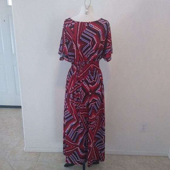 She's Cool Multicolored Red Pattern Maxi Dress, Size 1X - Picture 4 of 8
